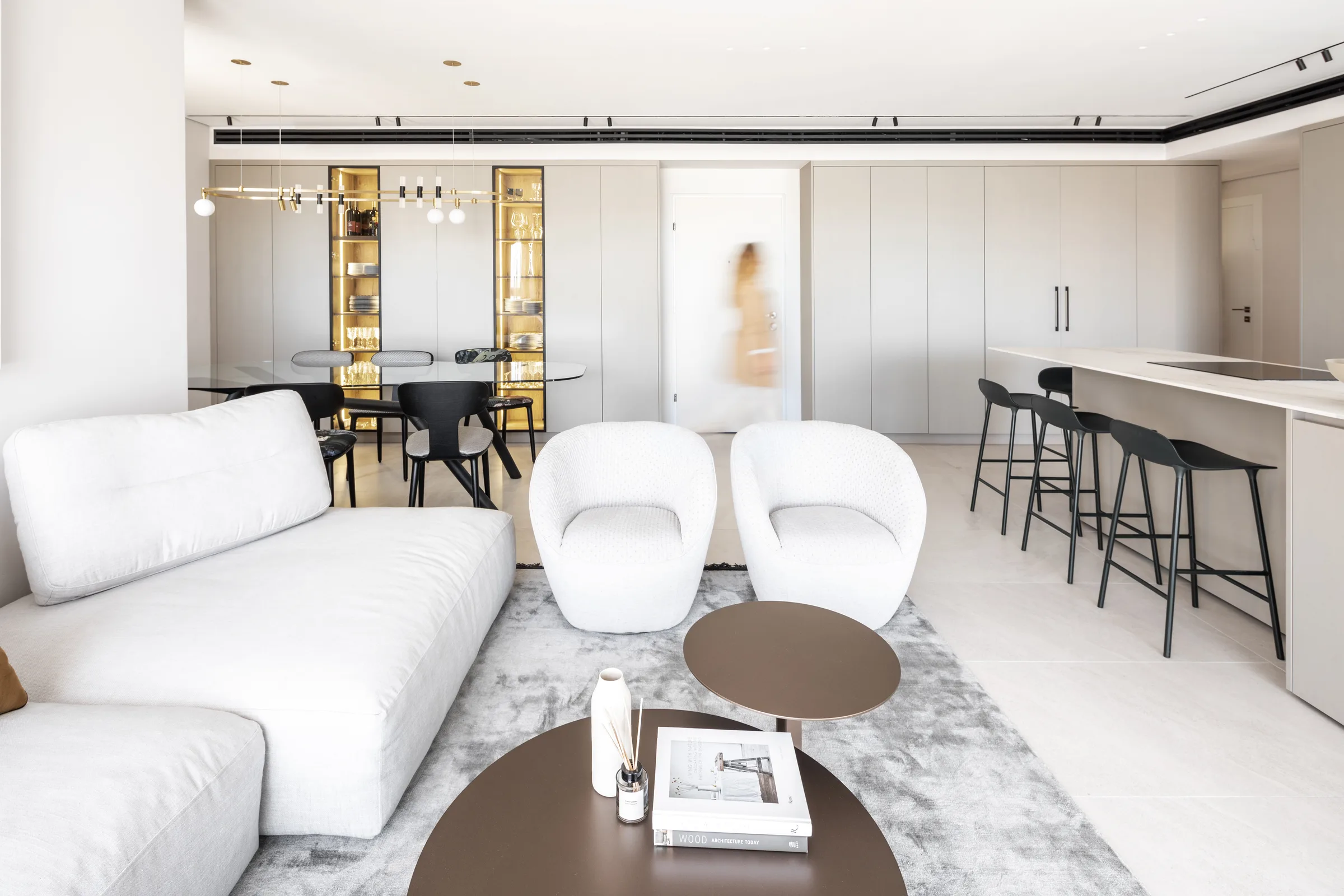 C-4 Apartment, detail